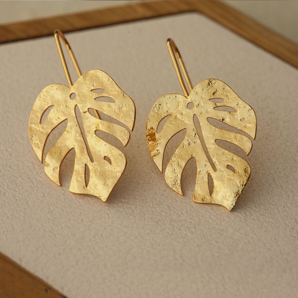Gold Played Women’s MONSTERA LEAF EARRINGS